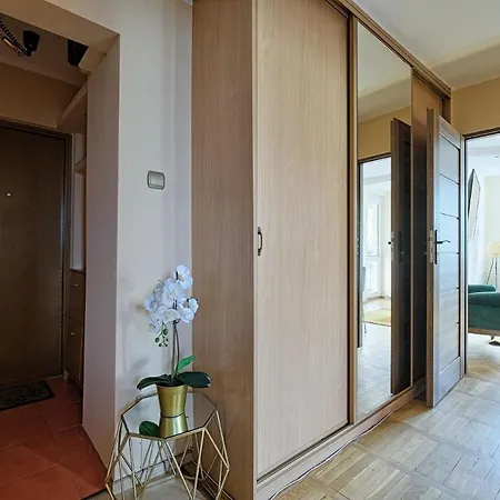 2br Apt Balcony Tamka 17 Ac * Warsaw