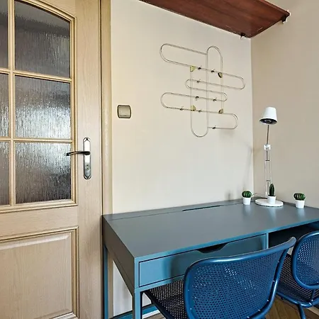 Apartment 2br Apt Balcony Tamka 17 Ac